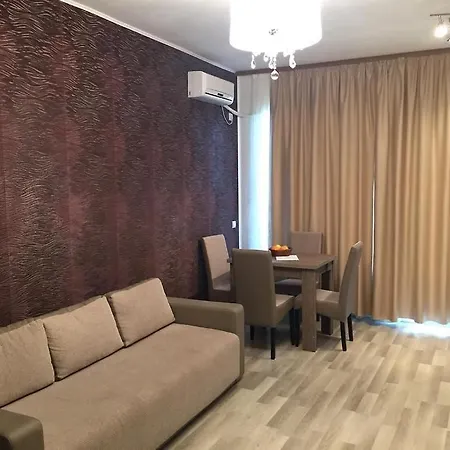 Maxx Aparts Summerland Sunwaves Apartment *