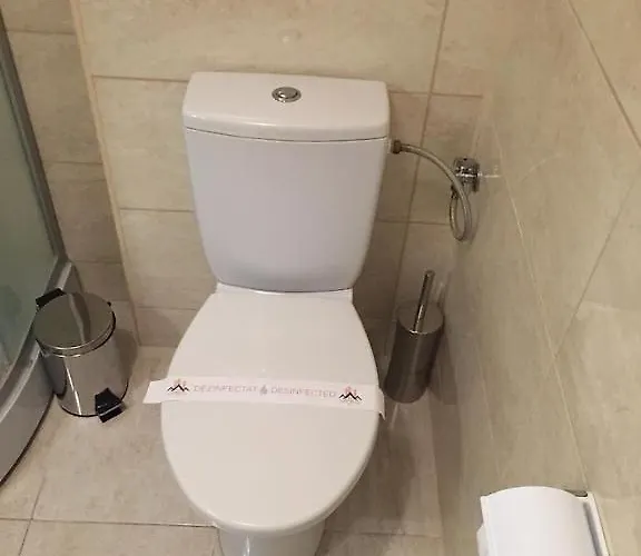 Maxx Aparts Summerland Sunwaves Daire