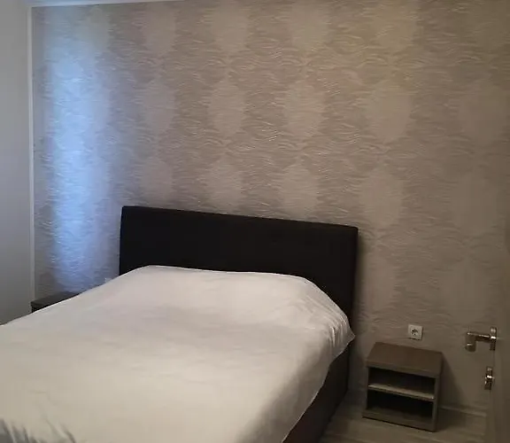 Maxx Aparts Summerland Sunwaves Daire