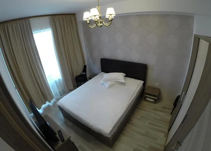 Maxx Aparts Summerland Sunwaves *