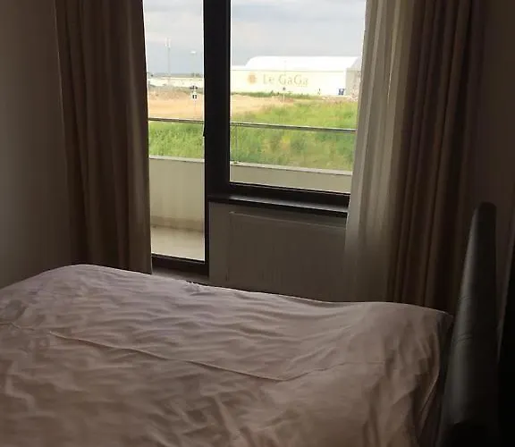 Maxx Aparts Summerland Sunwaves Mamaia